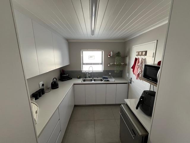 4 Bedroom Property for Sale in Dwarskersbos Western Cape